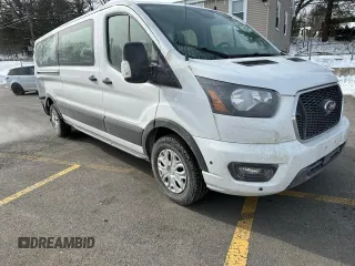 2024 Ford Transit Passenger XL with VIN 1FBAX2Y82RKA82339, listed as a Copart auction lot 45166695 with 23,021 mi miles and Clean Title. Bid and sale history available at carsss.com. Image 3.