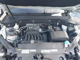 2020 Volkswagen Atlas Cross Sport 3.6L V6 SE w/Technology with VIN 1V21E2CA4LC208454, listed as a IAAI auction lot 41213152 with 1 mi miles. Bid and sale history available at carsss.com. Image 10.