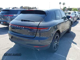 2020 Porsche Macan S z VIN WP1AB2A56LLB37384, wystawiony jako IAAI lot #41978154 z przebiegiem 56 718 mil mil oraz . Historia ofert i sprzedaży dostępna na DreamBid. Obrazek 4.