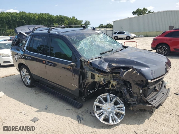 2023 Chevrolet Tahoe High Country with VIN 1GNSKTKT4PR253279, listed as a Copart auction lot 67980984 with 22,222 mi miles and Salvage Title. Bid and sale history available at carsss.com. Image 4.