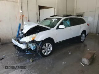 2010 Subaru Outback Premium All-Weather Anniversary z VIN 4S4BRCGC3A3376834, wystawiony jako Copart lot #50137745 z przebiegiem 129 180 mil mil oraz Szkoda całkowita • Salvage title. Historia ofert i sprzedaży dostępna na DreamBid. Obrazek 1.
