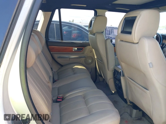 2011 Land Rover Range Rover Sport HSE Lux with VIN SALSK2D46BA269119, listed as a IAAI auction lot 42172365 with Not Provided miles and . Bid and sale history available at DreamBid. Image 8.