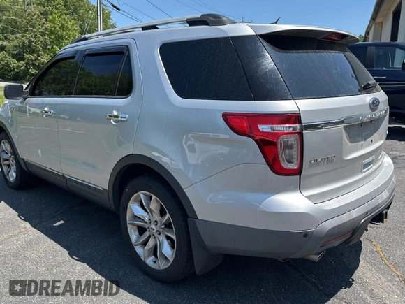 2013 Ford Explorer Limited z VIN 1FM5K8F82DGB02260, wystawiony jako Copart lot #59726945 z przebiegiem 163 459 mil mil oraz Czysty tytuł • Clean title. Historia ofert i sprzedaży dostępna na DreamBid. Obrazek 3.