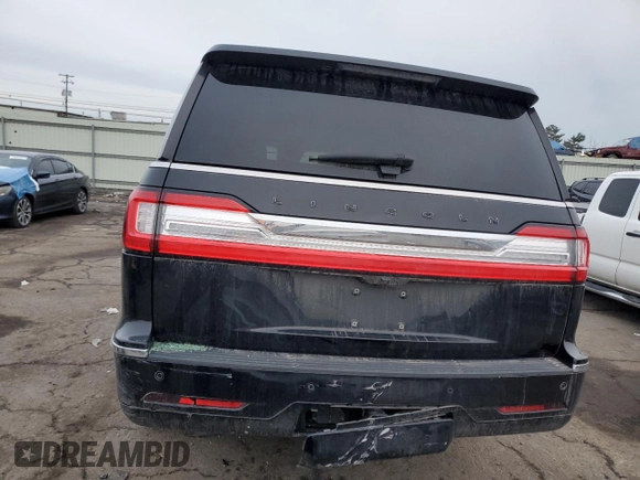 2021 Lincoln Navigator Black Label z VIN 5LMJJ3TT1MEL03959, wystawiony jako Copart lot #43876275 z przebiegiem Nie podano mil oraz Szkoda całkowita • Salvage title. Historia ofert i sprzedaży dostępna na DreamBid. Obrazek 6.
