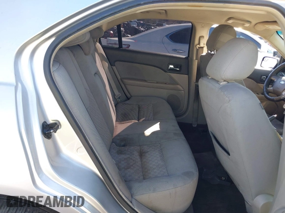 2012 Ford Fusion SE with VIN 3FAHP0HA7CR341742, listed as a IAAI auction lot 41670815 with 211,148 mi miles. Bid and sale history available at carsss.com. Image 8.