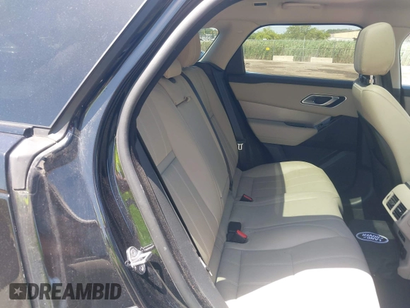 2019 Land Rover Range Rover Velar S z VIN SALYB2EXXKA215597, wystawiony jako IAAI lot #42577983 z przebiegiem 84 006 mil mil oraz . Historia ofert i sprzedaży dostępna na DreamBid. Obrazek 8.