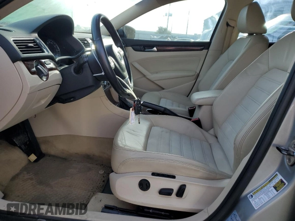 2013 Volkswagen Passat SEL Premium with VIN 1VWCH7A34DC039411, listed as a Copart auction lot 72908294 with 129,948 mi miles and Salvage Title. Bid and sale history available at carsss.com. Image 7.