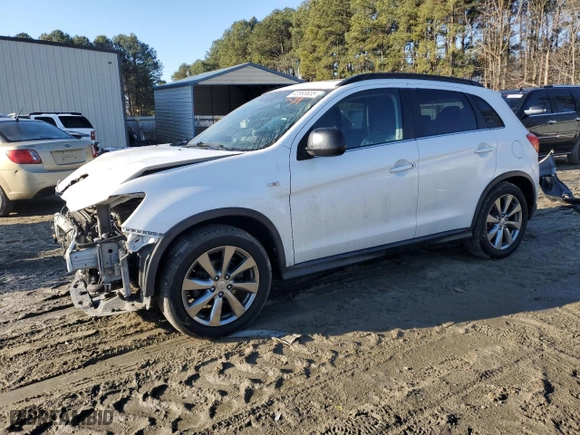 2013 Mitsubishi Outlander Sport LE with VIN 4A4AR5AU2DE020809, listed as a Copart auction lot 42993635 with 109,815 mi miles and Salvage Title. Bid and sale history available at carsss.com. Image 1.