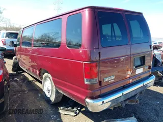 2008 Ford Econoline Passenger XL with VIN 1FBSS31L08DB09175, listed as a IAAI auction lot 41795288 with 184,996 mi miles. Bid and sale history available at carsss.com. Image 3.