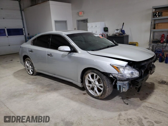 2013 Nissan Maxima SV с VIN 1N4AA5AP5DC838318, выставлен на аукционе Copart как лот 49943905 с пробегом Не указан миль и Списание • Salvage title. История ставок и продаж доступна на DreamBid. Изображение 4.