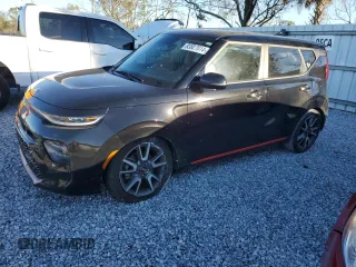 2021 Kia Soul Turbo with VIN KNDJ53AF8M7126629, listed as a Copart auction lot 83827014 with 84,151 mi miles and Salvage Title. Bid and sale history available at DreamBid. Image 1.