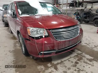 2011 Chrysler Town & Country Limited with VIN 2A4RR6DG6BR610723, listed as a IAAI auction lot 41618665 with 165,993 mi miles. Bid and sale history available at carsss.com. Image 6.
