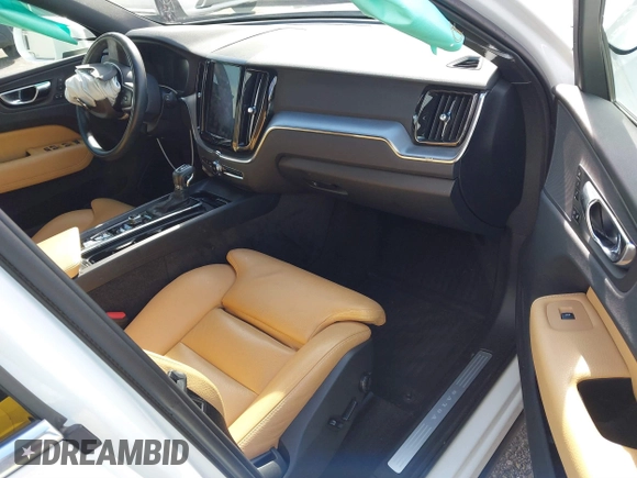 2019 Volvo XC60 Momentum with VIN LYV102DK8KB255769, listed as a IAAI auction lot 41573224 with 45,249 mi miles and . Bid and sale history available at DreamBid. Image 5.