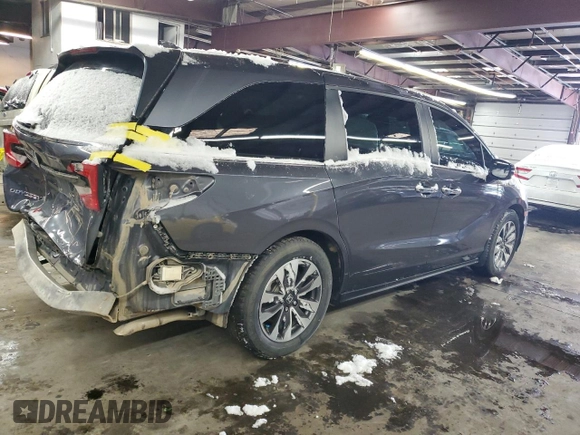 2021 Honda Odyssey EX-L with VIN 5FNRL6H76MB008520, listed as a Copart auction lot 45881615 with 45,964 mi miles and Salvage Title. Bid and sale history available at DreamBid. Image 3.