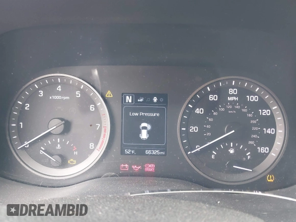 2017 Hyundai Tucson SE with VIN KM8J23A47HU420632, listed as a IAAI auction lot 41797652 with 66,325 mi miles. Bid and sale history available at carsss.com. Image 7.
