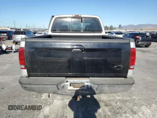 2003 Ford F-250 XL with VIN 1FTNW21S63EC36496, listed as a Copart auction lot 88551695 with 256,668 mi miles and Salvage title. Bid and sale history available at DreamBid. Image 6.