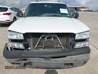 2005 Chevrolet Silverado 1500 LS with VIN 2GCEC19T851312059, listed as a IAAI auction lot 42038341 with 223,642 mi miles and . Bid and sale history available at DreamBid. Image 6.