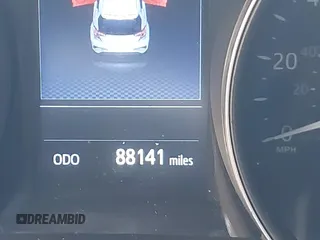 2022 Toyota C-HR XLE z VIN NMTKHMBXXNR145682, wystawiony jako IAAI lot #42104874 z przebiegiem 88 141 mil mil oraz . Historia ofert i sprzedaży dostępna na DreamBid. Obrazek 15.