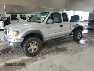 2002 Toyota Tacoma PreRunner with VIN 5TESM92N32Z109856, listed as a Copart auction lot 57173235 with 239,797 mi miles and Salvage title. Bid and sale history available at DreamBid. Image 1.