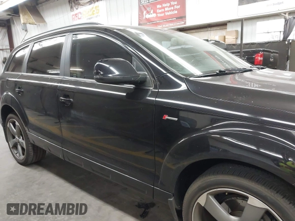 2014 Audi Q7 3.0T Premium with VIN WA1CGAFE5ED016562, listed as a IAAI auction lot 40987812 with 154,628 mi miles. Bid and sale history available at carsss.com. Image 13.