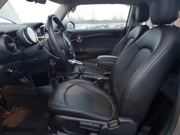 2019 MINI Hardtop 2 Door Cooper with VIN WMWXP5C56K2H31201, listed as a Copart auction lot 49431585 with 44,062 mi miles and Salvage Title. Bid and sale history available at carsss.com. Image 7.