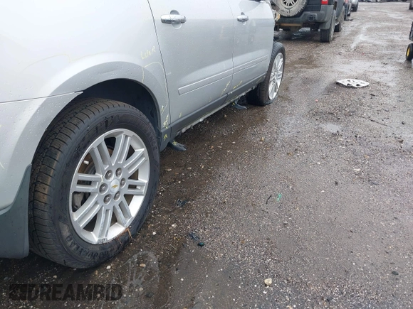 2015 Chevrolet Traverse LT with VIN 1GNKRGKD0FJ385528, listed as a IAAI auction lot 40298898 with 89,287 mi miles and . Bid and sale history available at DreamBid. Image 13.