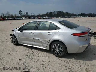 2021 Toyota Corolla LE with VIN JTDEPMAE0MJ141993, listed as a Copart auction lot 49303075 with 42,761 mi miles and Salvage Title. Bid and sale history available at carsss.com. Image 2.