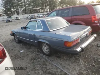 1983 Mercedes-Benz 380 380SL with VIN WDBBA45AXDB027505, listed as a Copart auction lot 87718005 with 124,304 mi miles and Clean Title. Bid and sale history available at carsss.com. Image 2.