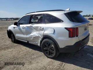 2021 Kia Sorento S z VIN 5XYRLDLC8MG007922, wystawiony jako Copart lot #49844825 z przebiegiem 99 292 mil mil oraz Szkoda całkowita • Salvage title. Historia ofert i sprzedaży dostępna na DreamBid. Obrazek 2.