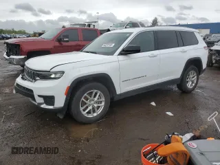 2023 Jeep Grand Cherokee Laredo z VIN 1C4RJKAG9P8799834, wystawiony jako Copart lot #56220165 z przebiegiem 26 236 mil mil oraz Czysty tytuł • Clean title. Historia ofert i sprzedaży dostępna na DreamBid. Obrazek 1.