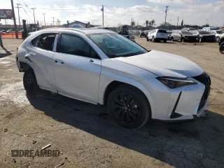 2024 Lexus UX 250h Premium z VIN JTHP9JBH7R2073444, wystawiony jako Copart lot #43447265 z przebiegiem 7 851 mil mil oraz Szkoda całkowita • Salvage title. Historia ofert i sprzedaży dostępna na DreamBid. Obrazek 4.