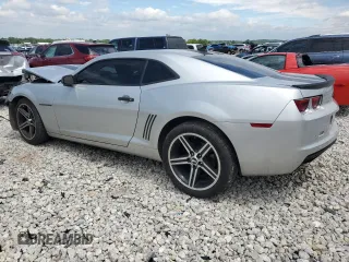 2011 Chevrolet Camaro 1LT z VIN 2G1FB1ED8B9168038, wystawiony jako Copart lot #58329815 z przebiegiem 121 889 mil mil oraz Czysty tytuł • Clean title. Historia ofert i sprzedaży dostępna na DreamBid. Obrazek 2.