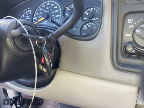 2000 GMC Yukon XL SLT z VIN 3GKEC16T4YG207037, wystawiony jako IAAI lot #41187142 z przebiegiem 264 247 mil mil oraz . Historia ofert i sprzedaży dostępna na DreamBid. Obrazek 11.