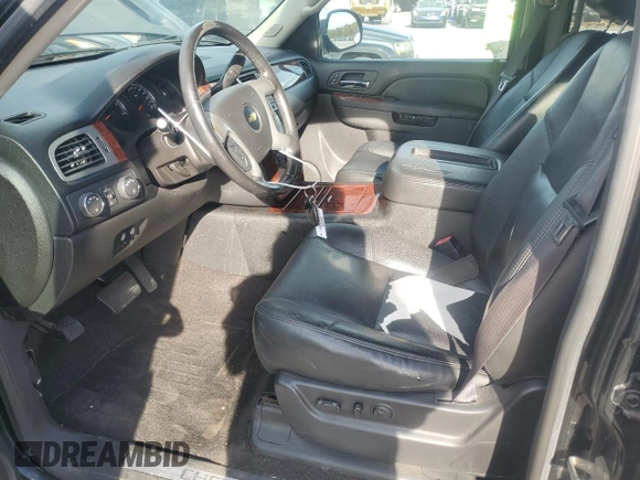 2013 Chevrolet Avalanche LTZ with VIN 3GNTKGE77DG317983, listed as a Copart auction lot 73605784 with 181,877 mi miles and Salvage Title. Bid and sale history available at carsss.com. Image 7.