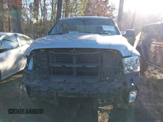 2018 Ram 1500 Tradesman z VIN 1C6RR7FT5JS186896, wystawiony jako IAAI lot #41645578 z przebiegiem 77 869 mil mil oraz . Historia ofert i sprzedaży dostępna na DreamBid. Obrazek 12.