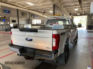 2017 Ford F-250 XLT with VIN 1FT7X2B63HEC89574, listed as a IAAI auction lot 42843471 with 184,451 mi miles and . Bid and sale history available at DreamBid. Image 1.