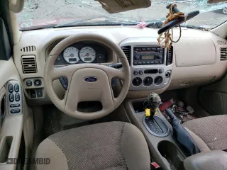 2005 Ford Escape XLT with VIN 1FMYU931X5KA61749, listed as a Copart auction lot 87435914 with 175,183 mi miles and Salvage Title. Bid and sale history available at carsss.com. Image 8.