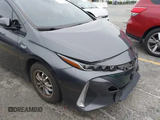 2018 Toyota Prius Plus with VIN JTDKARFP5J3095377, listed as a IAAI auction lot 42153552 with 77,255 mi miles and . Bid and sale history available at DreamBid. Image 18.