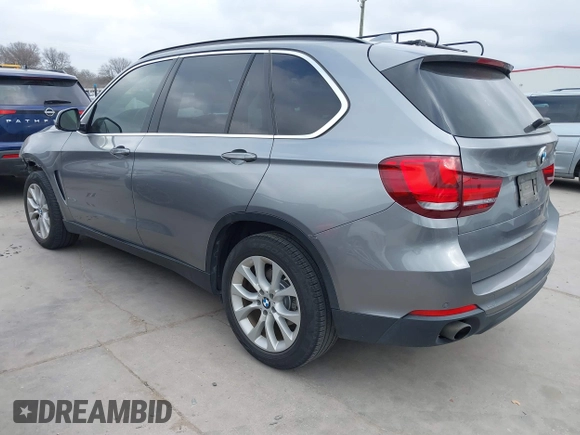 2016 BMW X5 xDrive35i with VIN 5UXKR0C52G0U08532, listed as a IAAI auction lot 41701384 with 100,881 mi miles. Bid and sale history available at carsss.com. Image 3.