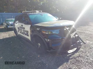 2022 Ford Police Interceptor Utility z VIN 1FM5K8AB0NGA00735, wystawiony jako IAAI lot #40484092 z przebiegiem 29 347 mil mil oraz . Historia ofert i sprzedaży dostępna na DreamBid. Obrazek 1.