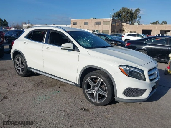 2016 Mercedes-Benz GLA with VIN WDCTG4EB8GJ203176, listed as a IAAI auction lot 41587504 with 132,221 mi miles. Bid and sale history available at carsss.com. Image 1.