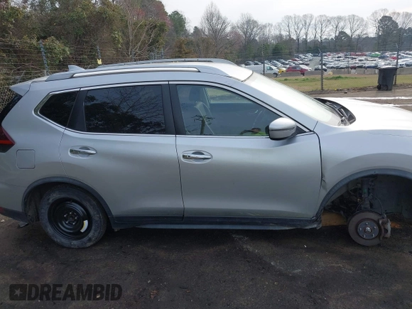 2018 Nissan Rogue SV with VIN JN8AT2MT9JW452978, listed as a IAAI auction lot 41780489 with 138,511 mi miles and . Bid and sale history available at carsss.com. Image 13.