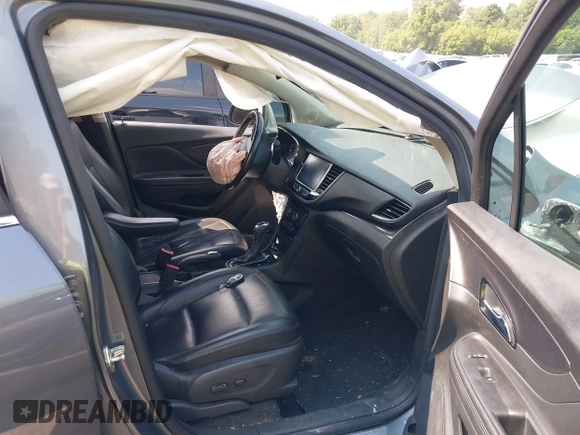 2019 Buick Encore Essence with VIN KL4CJGSM1KB890660, listed as a IAAI auction lot 40010798 with Not Provided miles and . Bid and sale history available at carsss.com. Image 5.