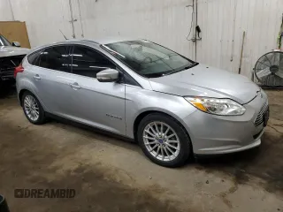 2013 Ford Focus Electric with VIN 1FADP3R43DL263548, listed as a Copart auction lot 85517014 with 74,398 mi miles and Clean title. Bid and sale history available at DreamBid. Image 4.