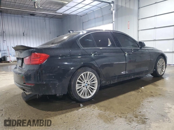 2013 BMW 3 Series 335i xDrive z VIN WBA3B9G54DNP39469, wystawiony jako Copart lot #43903795 z przebiegiem 92 003 mil mil oraz Szkoda całkowita • Salvage title. Historia ofert i sprzedaży dostępna na DreamBid. Obrazek 3.