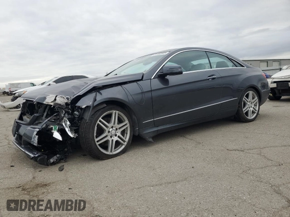 2010 Mercedes-Benz E 350 z VIN WDDKJ5GB0AF039816, wystawiony jako Copart lot #51102945 z przebiegiem 91 088 mil mil oraz Szkoda całkowita • Salvage title. Historia ofert i sprzedaży dostępna na DreamBid. Obrazek 1.