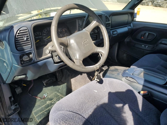 1998 Chevrolet Tahoe with VIN 3GNEK18R5WG107730, listed as a Copart auction lot 74563524 with 251,307 mi miles and Salvage Title. Bid and sale history available at carsss.com. Image 8.