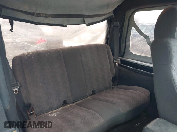 2005 Jeep Wrangler X with VIN 1J4FA39S75P321815, listed as a IAAI auction lot 42736150 with 141,914 mi miles and . Bid and sale history available at DreamBid. Image 8.