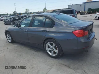 2013 BMW 3 Series 320i xDrive с VIN WBA3C3C53DF980210, выставлен на аукционе Copart как лот 56383714 с пробегом 115 824 миль миль и Списание • Salvage title. История ставок и продаж доступна на DreamBid. Изображение 2.