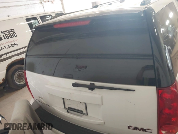 2013 GMC Yukon XL SLT with VIN 1GKS2KE70DR273126, listed as a IAAI auction lot 42147902 with 233,032 mi miles. Bid and sale history available at carsss.com. Image 16.